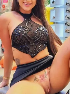 cute babe flashing her pussy in the mall