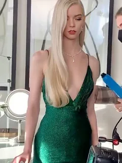 anya taylor-joy sexy slinky green dress