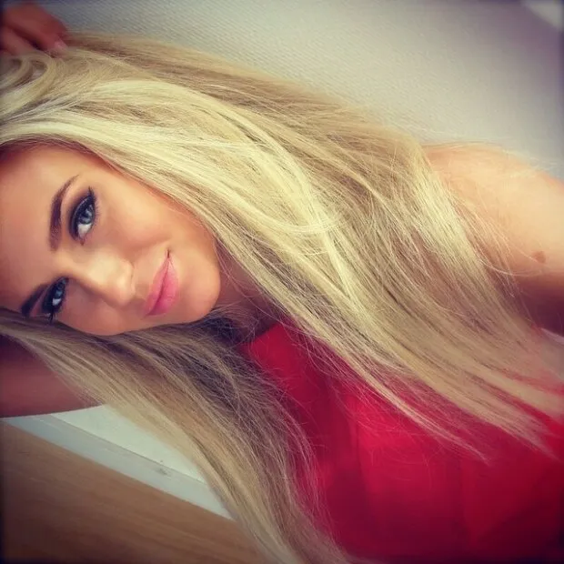 stunning blonde babe anna nystrom.