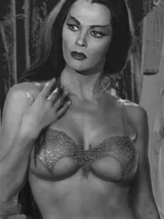 yvonne de carlo as lily munster 02