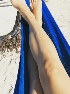 long legs and toes