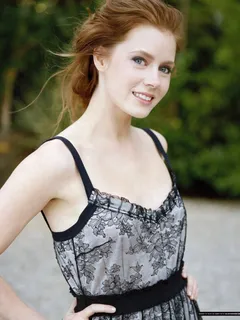 amy adams is gorgeous