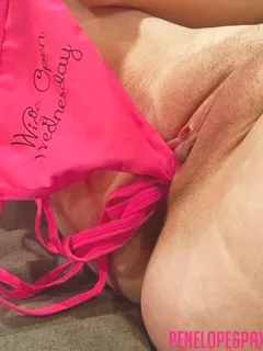 i love when penelope panty-stuffs her pussy! : )