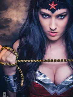 jenifer ann wonder woman cosplay