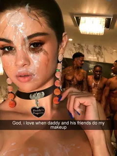 selena received a gift of daddy and his frineds