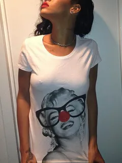 hot sexy rihanna tight t shirt nipple piercing