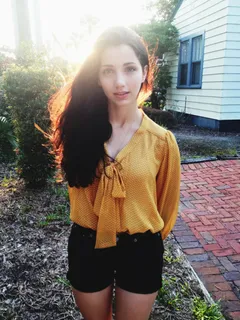 emily rudd