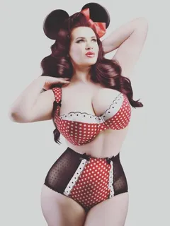 curvy minnie mouse