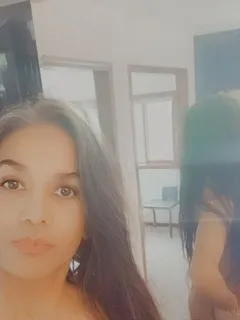 woops. can you see my perfect round ass in the #selfie shot again??  her instagram: mommyvids  twitter: @kama_sutra_xxx