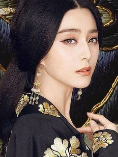 范冰冰 - fan bingbing, chinese actress, model, tv producer and singer. ❤️