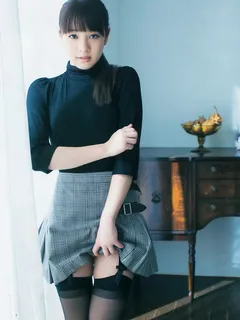 pulling up skirt