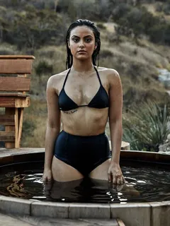 camila mendes