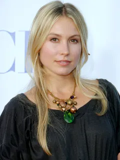 sarah carter