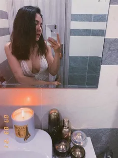 asian vietnamese selfie - kiều max