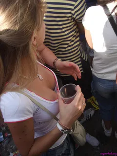 music festival babe downblouse pics - more on the website!