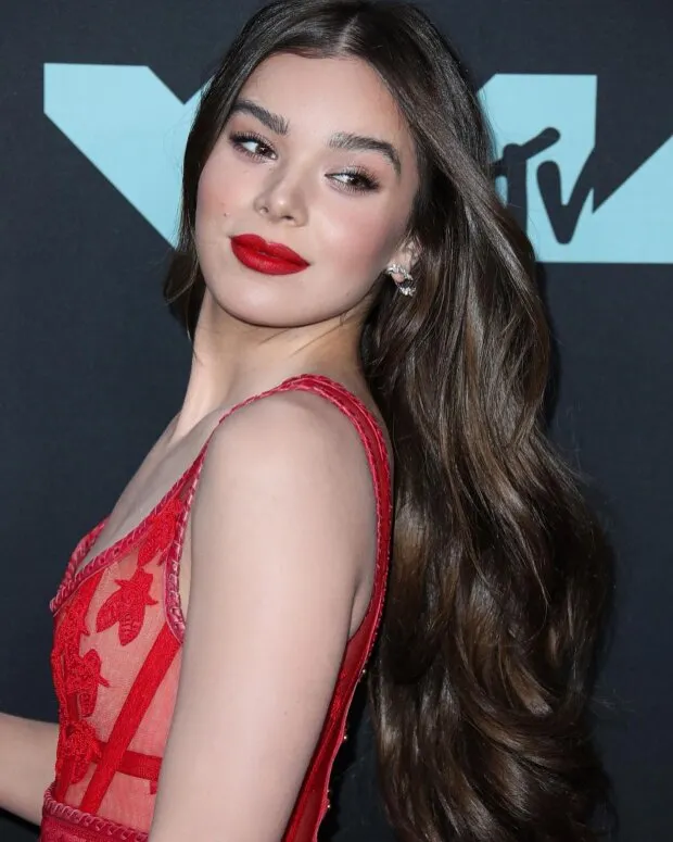 hailee steinfeld  -vmas 2019