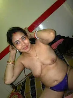 indian aunty nude boobs photos