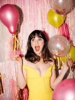 sexy zooey deschanel