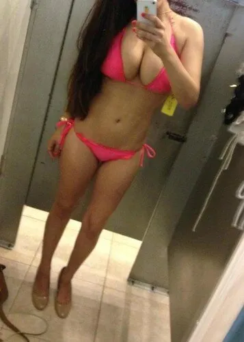 selfie in the changing room!
