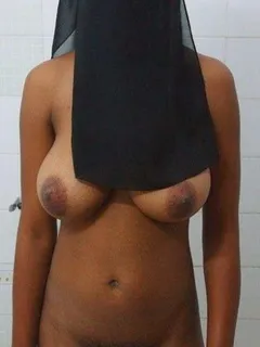 trashy nude black or ebony slut rocquavious williams in a burka è una donna sexy pornostar musulmana milan con grandi tette mask - sgb curvv