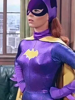 batgirl '66 (yvonne craig)