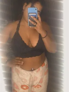 stunning indian selfie