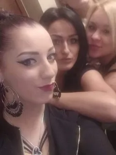 4 friends love big hard cocks