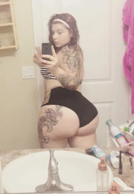 thick selfie