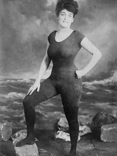 annette kellerman promotes women’s right to wear a fitted one-piece bathing suit, 1907. she was arrested for indecency