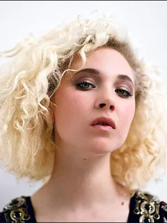 juno temple, sweet uk favorite of mine - yum! yum!