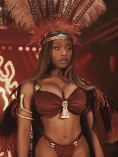 normani dressed up as “from dusk till dawn” santanica pandemonium (salma hayek)