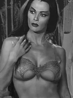 yvonne de carlo as sexy lilith