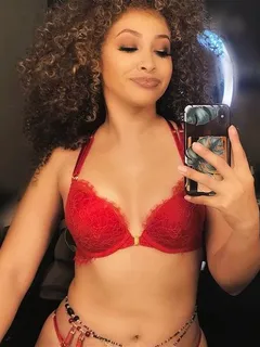 bobbi dean looking sexy in her red bra