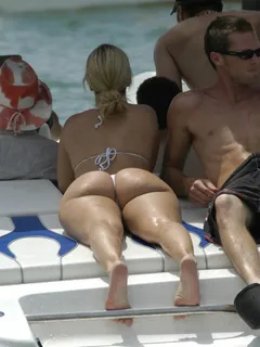 pawg on a boat