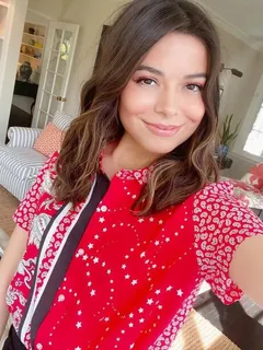 miranda cosgrove