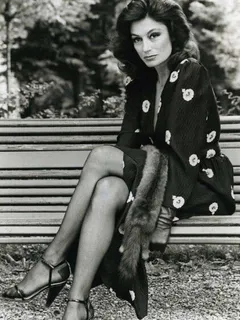 anouk aimee femme fatale