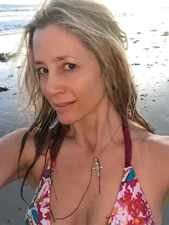 beach day selfie.