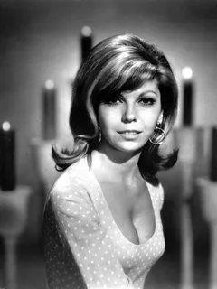 nancy sinatra 14