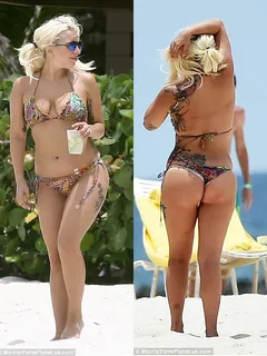 lady gaga -3/86 -5'1''- 34-26-37''-32b-bra -113lbs -6-shoe, sweet italian, love to eat her all over! -yum! yum!