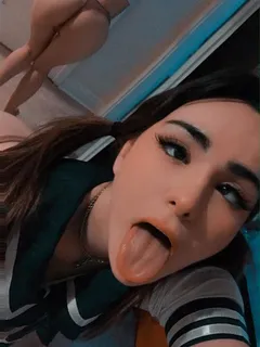 stroke that cock to my ass daddy then use my mouth to cum