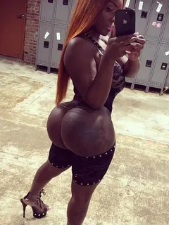 bossycash thick black phat ass