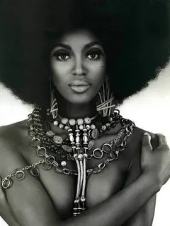 naomi campbell (apparently according to the source site. doesn't look like her  to me though).