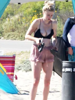 ireland baldwin nip slip out the beach