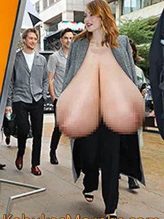 emma stone exposing her giant heavy tits in public