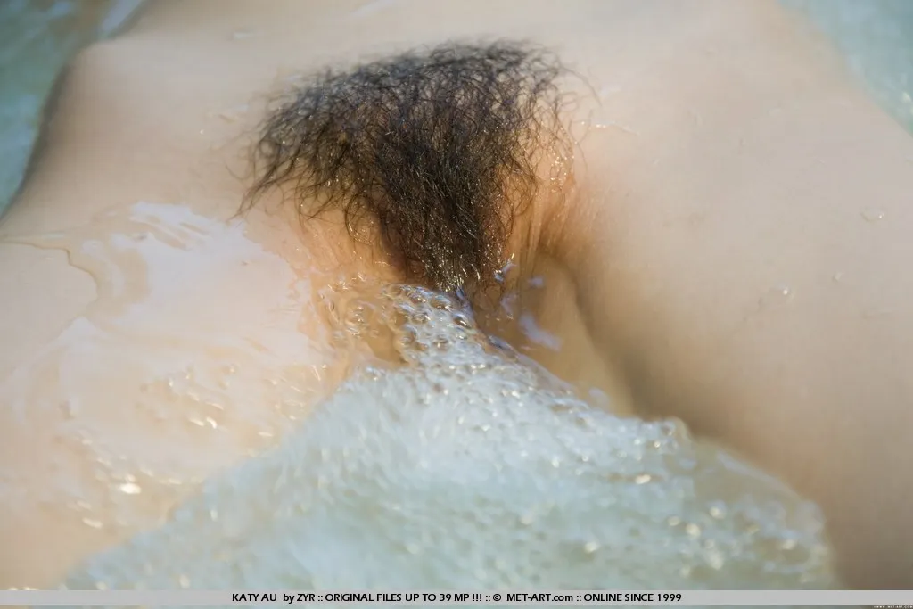 Katy Au in Metart set Tangkuei