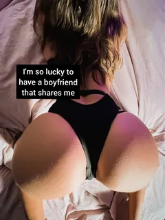 sharing my teen girlfriend . dirty comment if you like her ass and want to fuck her . @hippyslim she is waiting for you