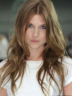clemence poesy
