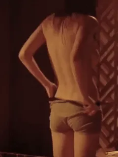 alexandra daddario cute ass