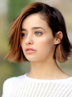 holly earl