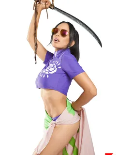 Katrina Moreno and Blondie Fesser in VR Cosplay X set One Piece Nami and Nico Robin